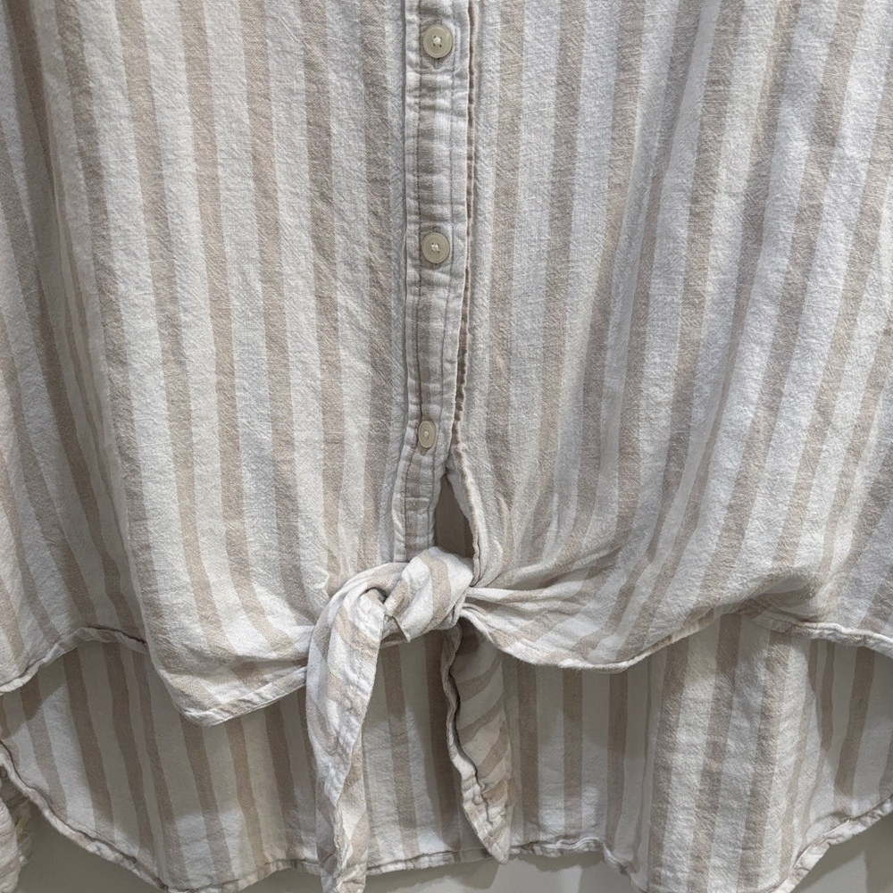 LOFT Beige and White Striped Button-Down Tie-Hem Shirt - Picture 4 of 4